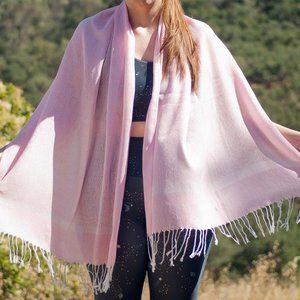 (SOLD) Pink and White Paisley Lightweight Pashmina